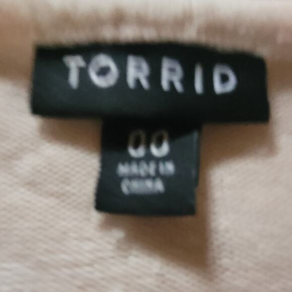 Torrid Blush V Neck Sweater Size Large - Picture 3 of 4